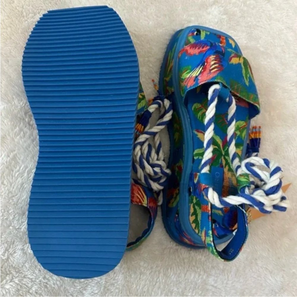 FARM Rio Blue Macaw Platform Sandal - Picture 5 of 9
